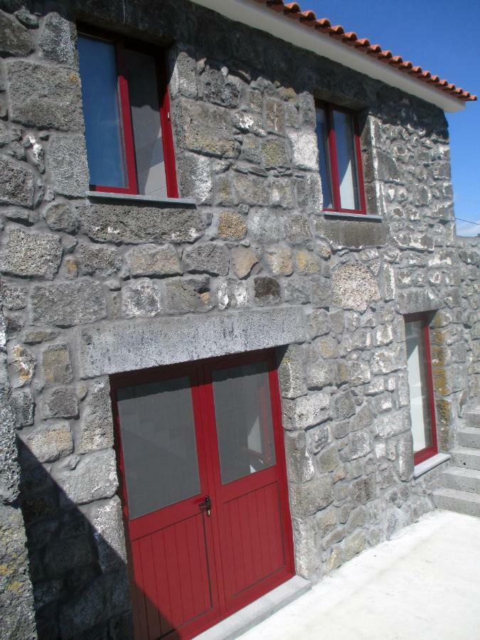 Melo's Place * Madalena (Azores)