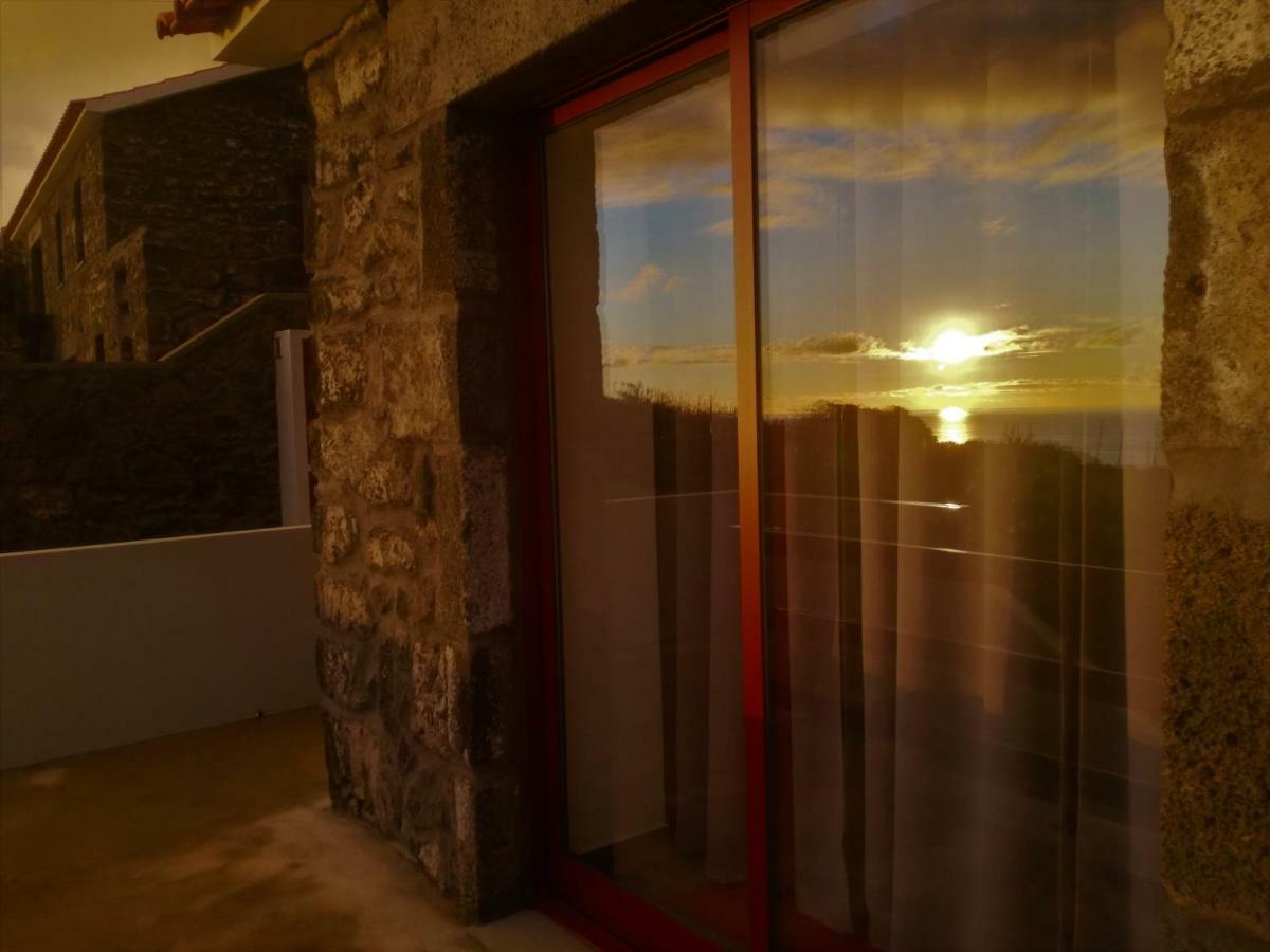 Melo's Place Madalena (Azores)