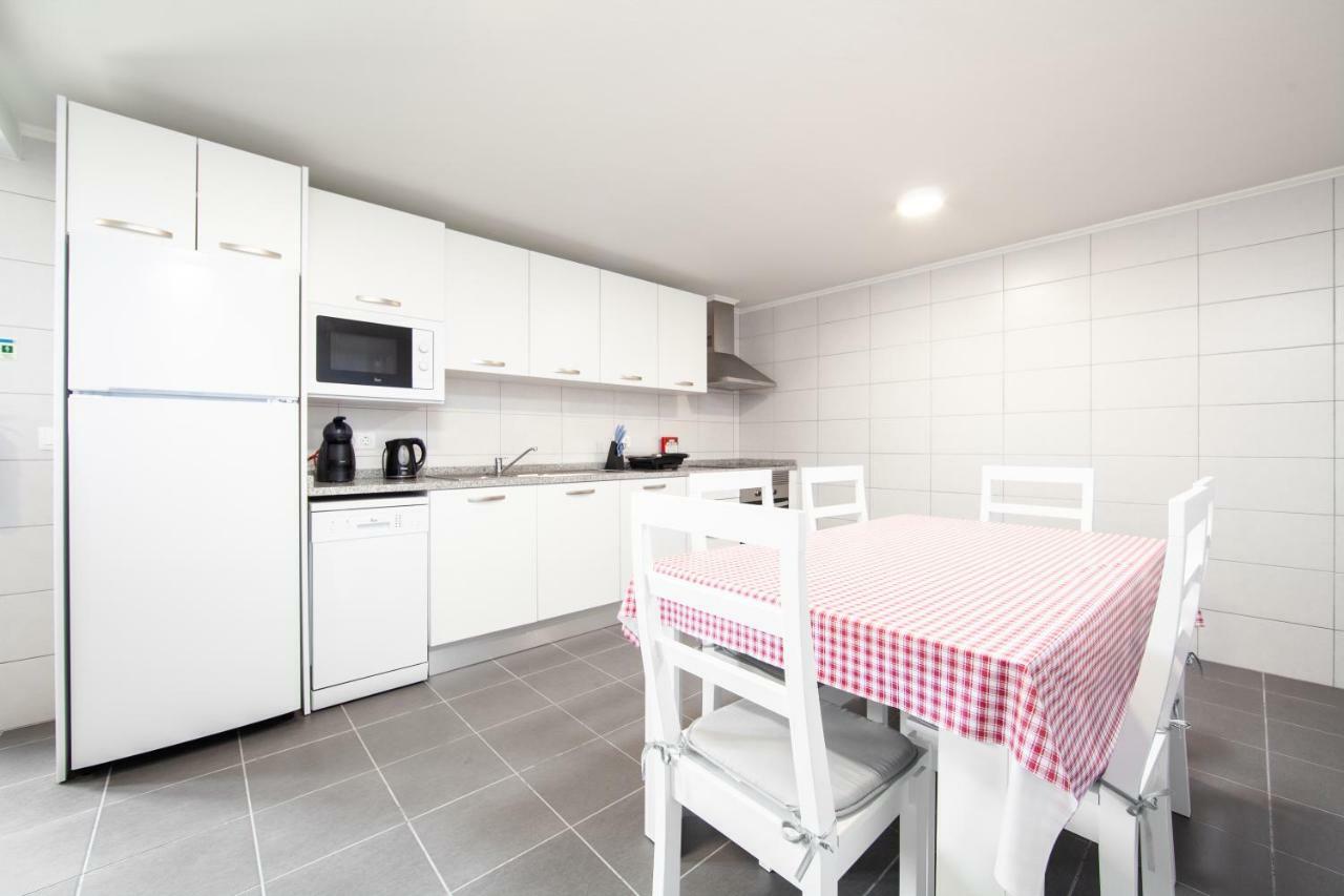 Melo's Place *
